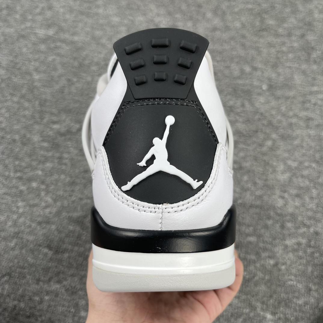 AJ4灰白黑尺码:40-47福利特价