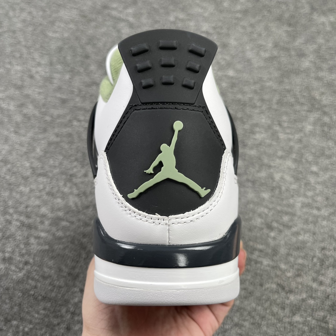 AJ4白绿黑尺码:40-47福利特价