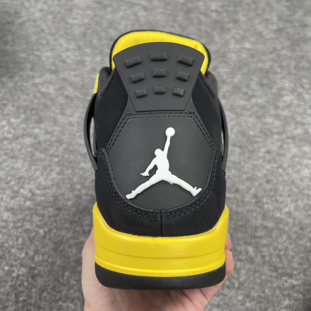 AJ4黑黄尺码:40-47福利特价出