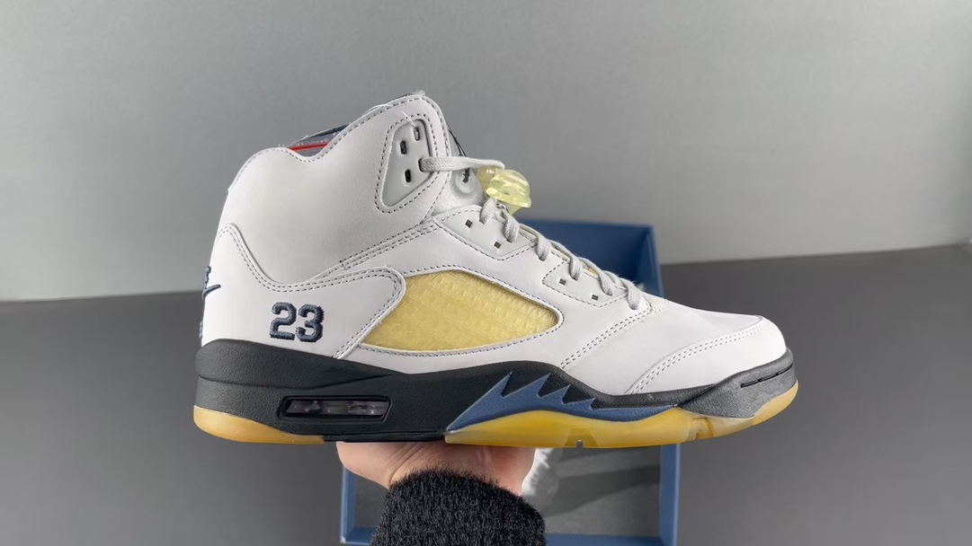 AJ5白黄尺码40-47.5纯原版出品-womensAMaManiérexAirJordan5AJ5白黄