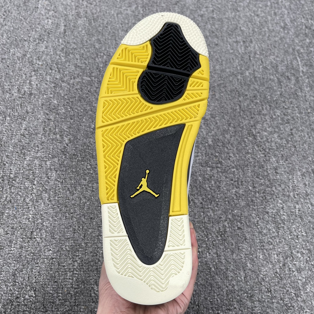 外贸Y版AirJordan4新黑黄出货老牌外贸工厂之前不流通市场的版本由于行情低迷工厂大幅度降价进入市场