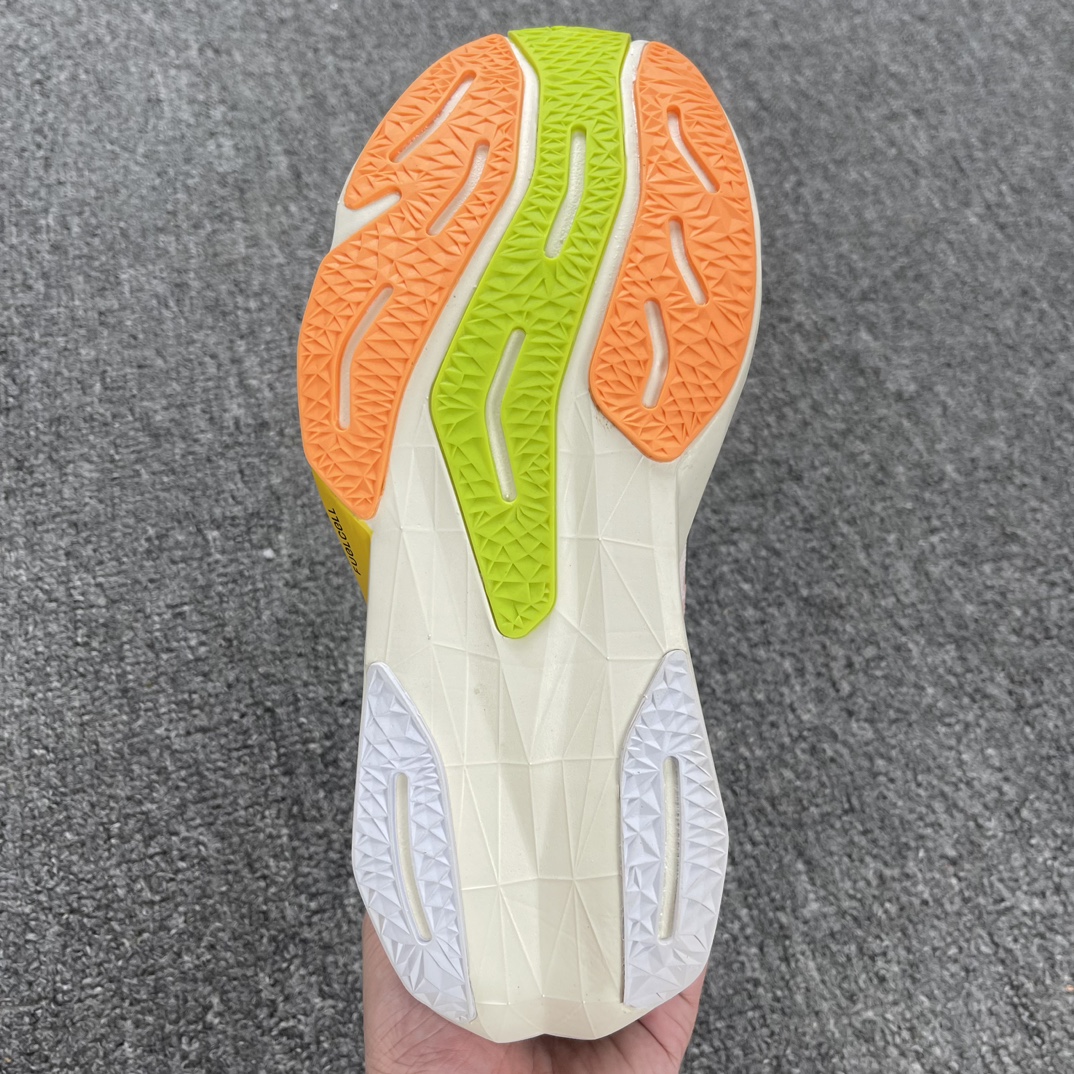 Z版NewBalanceFuelCellRebelV4菁英网布減震防滑低帮跑步鞋青灰黑货号MFCXLA4