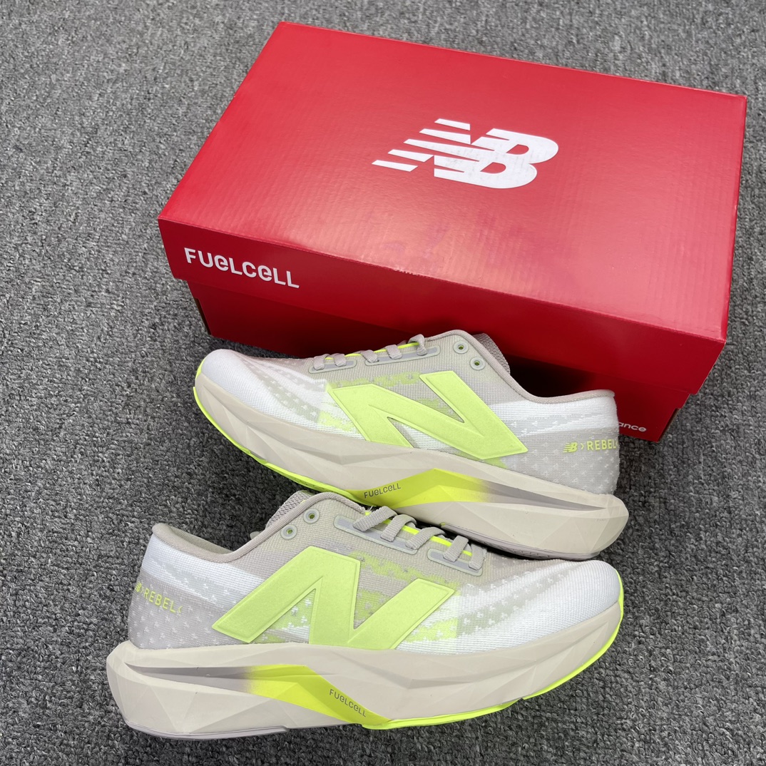 Z版NewBalanceFuelCellRebelV4菁英网布減震防滑低帮跑步鞋灰绿色货号MFCXLUM