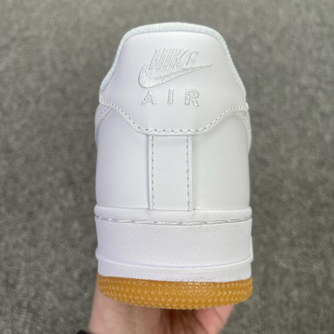
淡季跑量款 NK Air Force 1 空军一号经典低帮板鞋 白生胶 配色 DJ2739-100 全