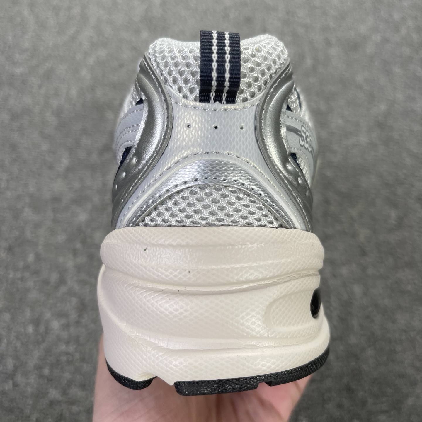 版 全新生产线 New Balance NB530 新百伦 MR530KA 复古透气跑步鞋 抛弃过往以皮
