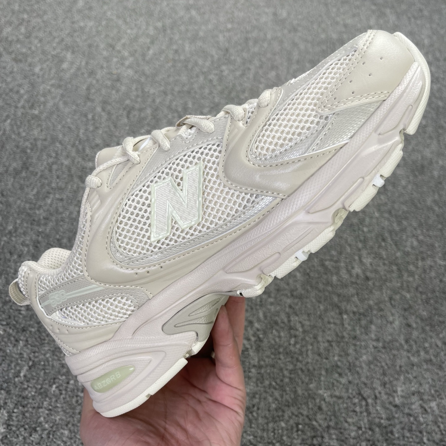 版 全新生产线 New Balance NB530 新百伦 MR530AA1 复古透气跑步鞋 抛弃过往以