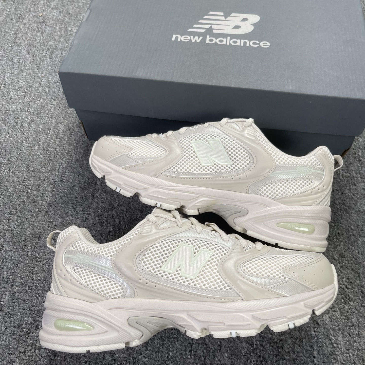 版 全新生产线 New Balance NB530 新百伦 MR530AA1 复古透气跑步鞋 抛弃过往以