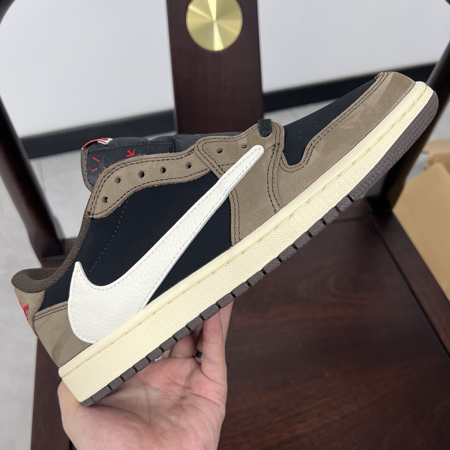 
老清远版本🔻强势归来 Travis Scott x Air Jordan 1 Low 倒钩低帮 1.0