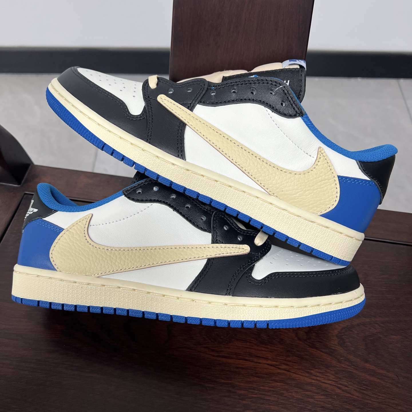 
老清远版本🔻强势归来 Travis Scott x Air Jordan 1 Low 倒钩低帮 2.0