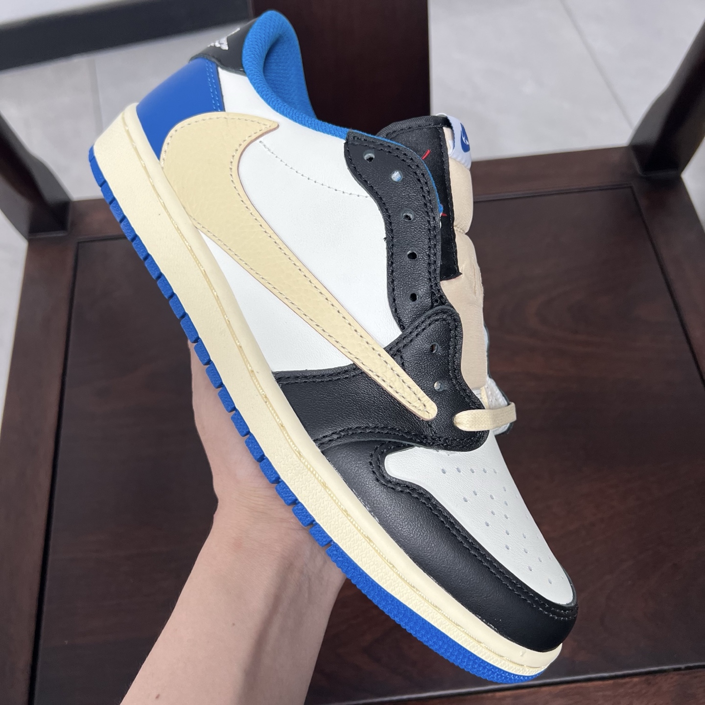 
老清远版本🔻强势归来 Travis Scott x Air Jordan 1 Low 倒钩低帮 2.0