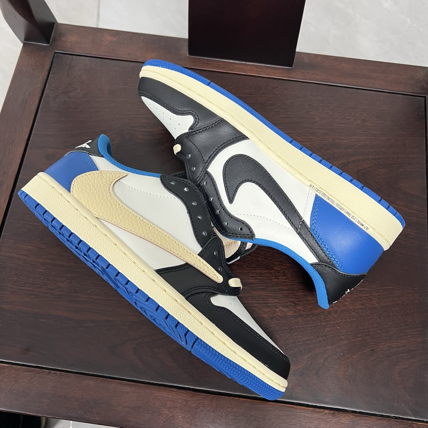 
老清远版本🔻强势归来 Travis Scott x Air Jordan 1 Low 倒钩低帮 2.0