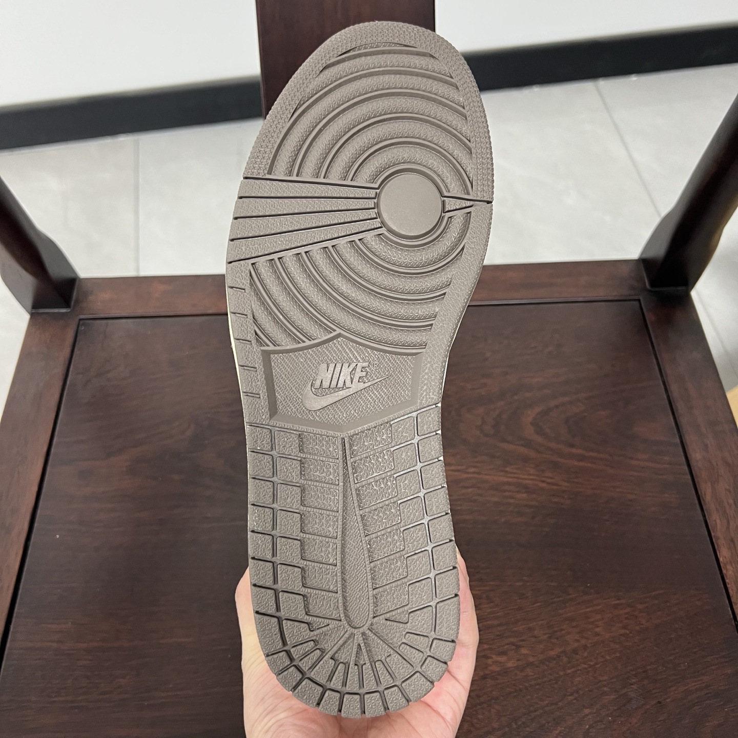 
老清远版本🔻强势归来 Travis Scott x Air Jordan 1 Low 倒钩低帮3.0 