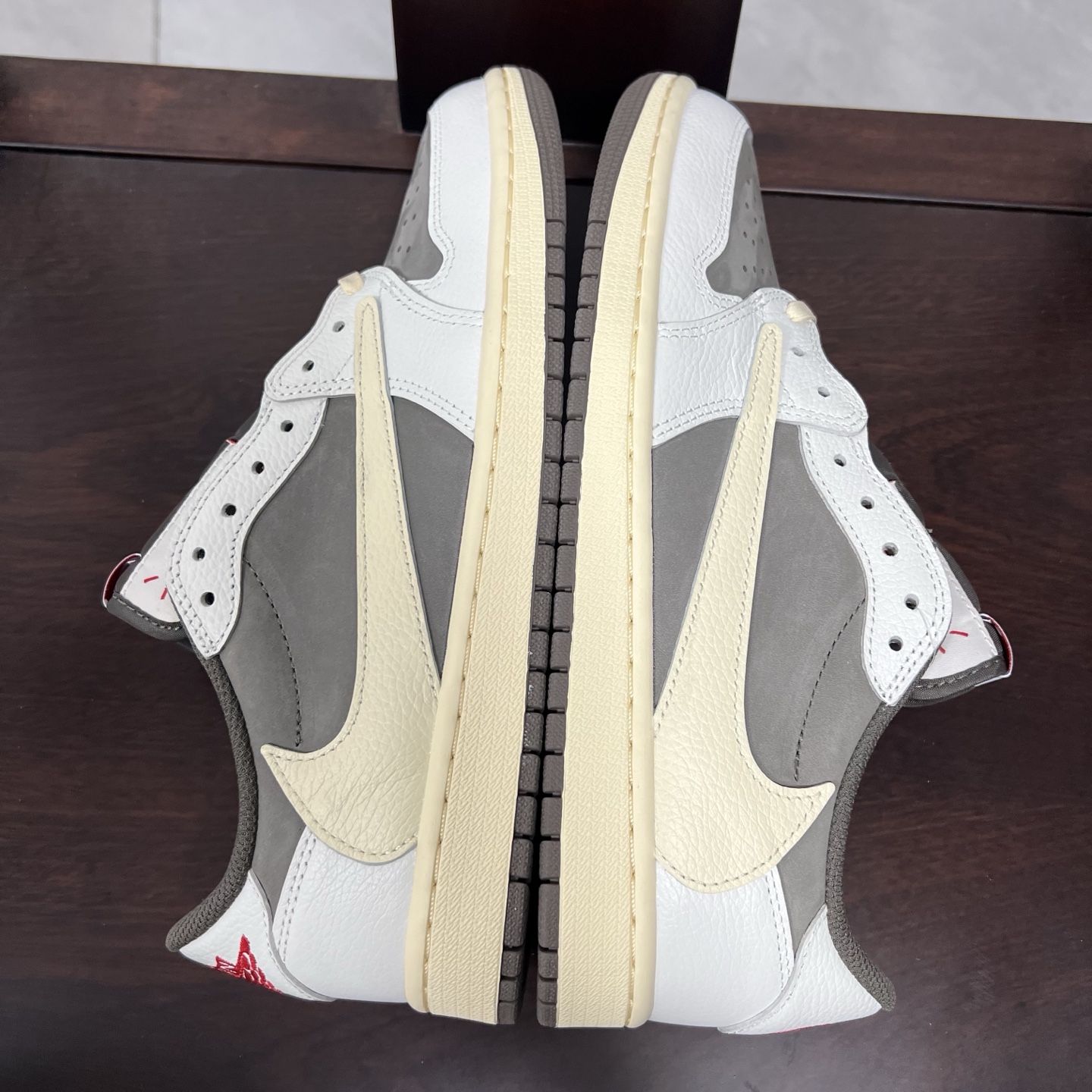 
老清远版本🔻强势归来 Travis Scott x Air Jordan 1 Low 倒钩低帮3.0 