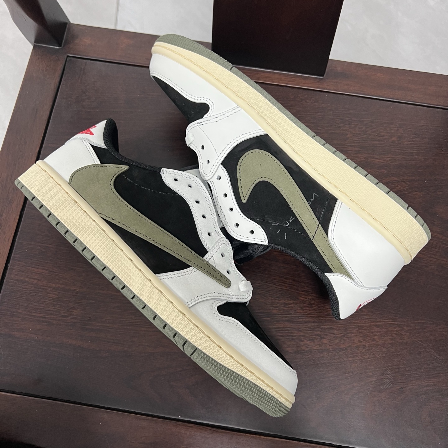 
老清远版本🔻强势归来 Travis Scott x Air Jordan 1 Low 倒钩低帮5.0 