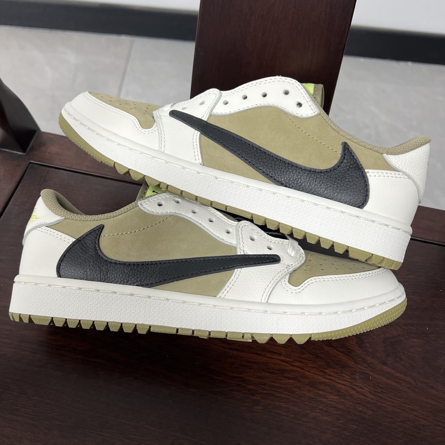 
老清远版本🔻强势归来 Travis Scott x Air Jordan 1 Low 倒钩低帮6.0 