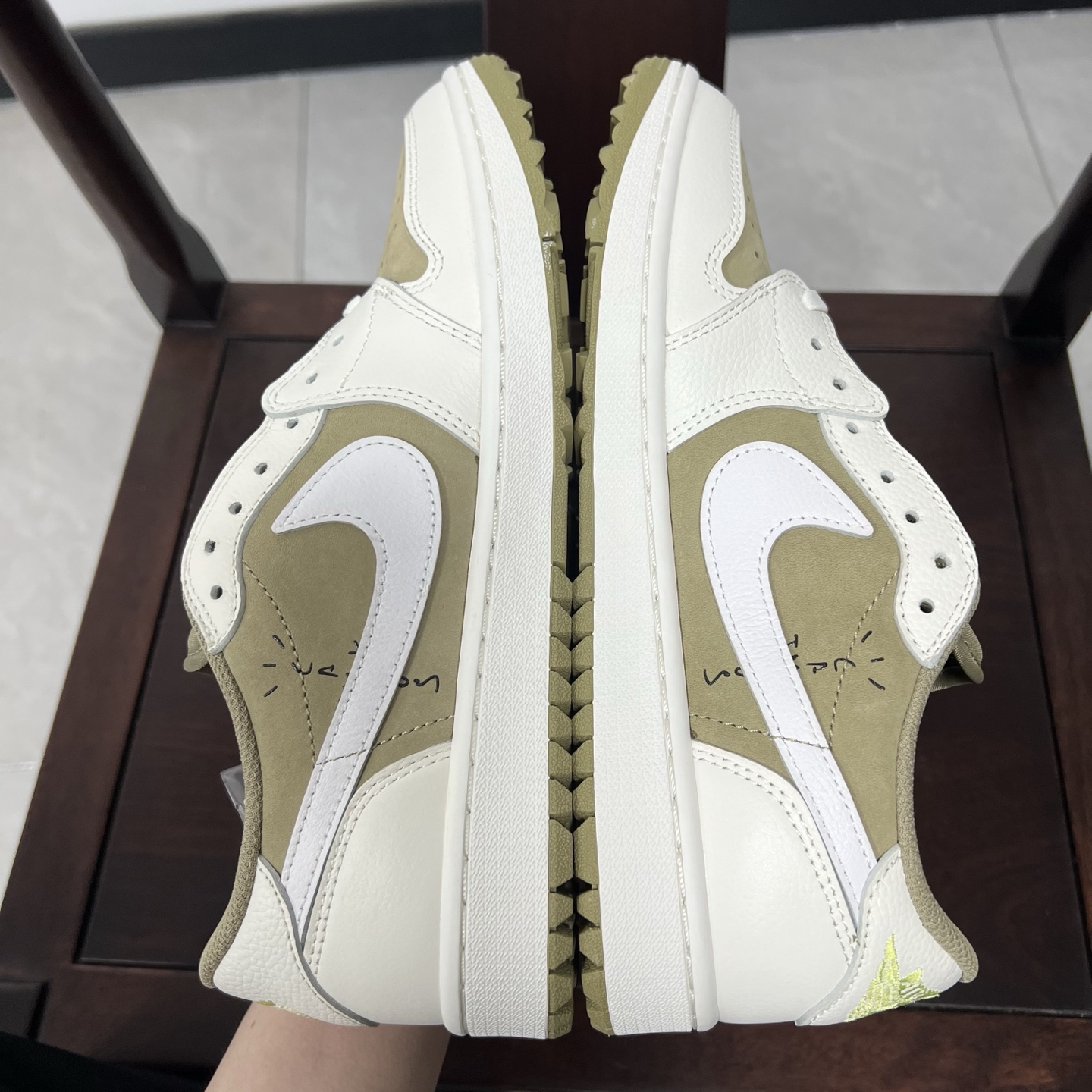 
老清远版本🔻强势归来 Travis Scott x Air Jordan 1 Low 倒钩低帮6.0 