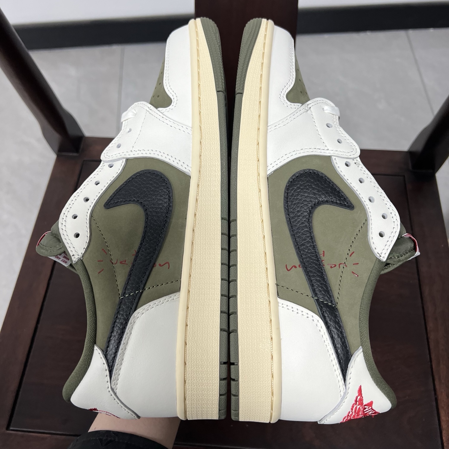 
老清远版本🔻强势归来 Travis Scott x Air Jordan 1 Low 倒钩低帮8.0 