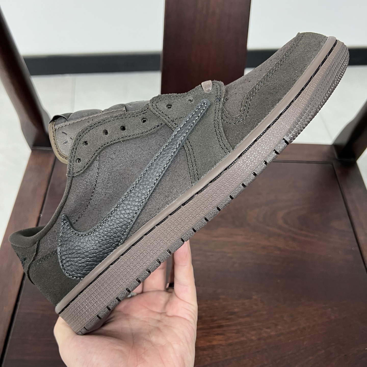 
老清远版本🔻强势归来 Travis Scott x Air Jordan 1 Low 倒钩低帮9.0 