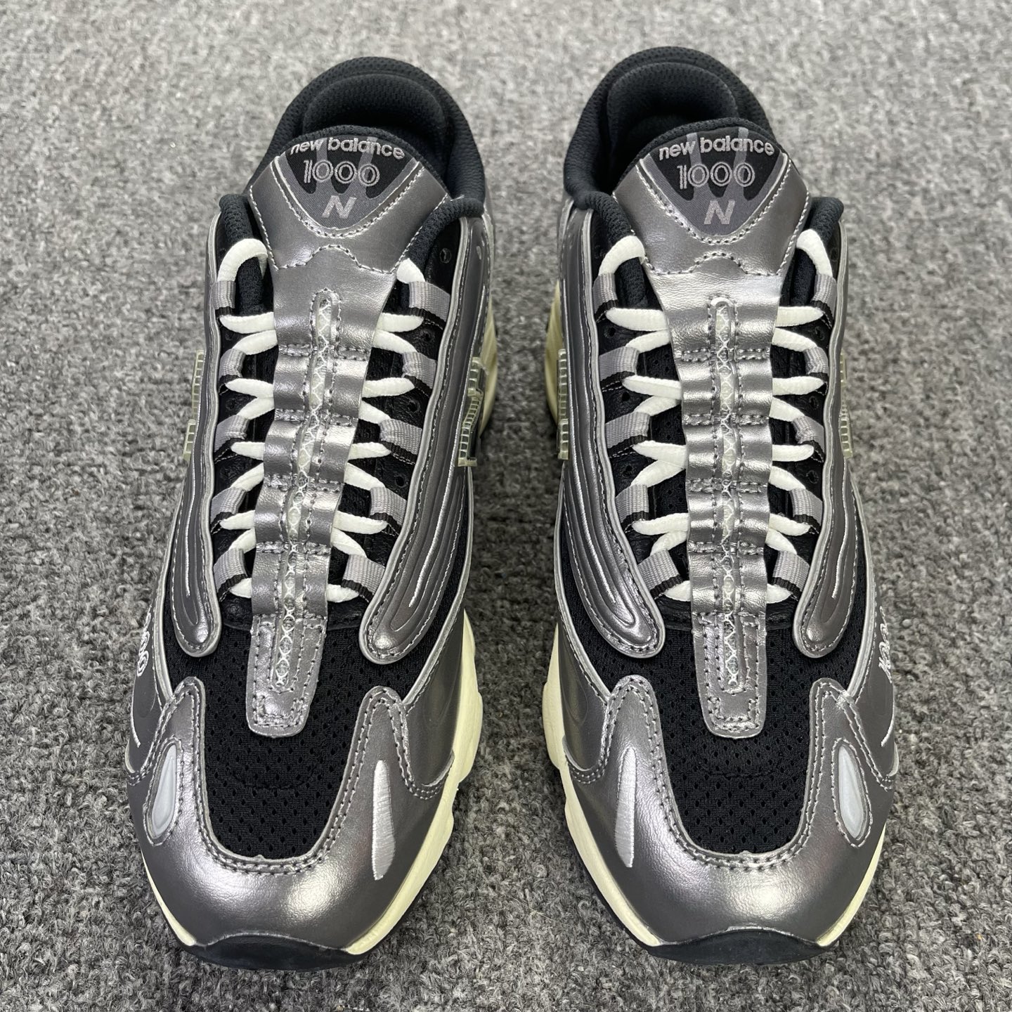 6.18大厂福利🔻#纯原品质 银黑配色 货号：M1000SL尺码：36-45 编码：LJ1L
