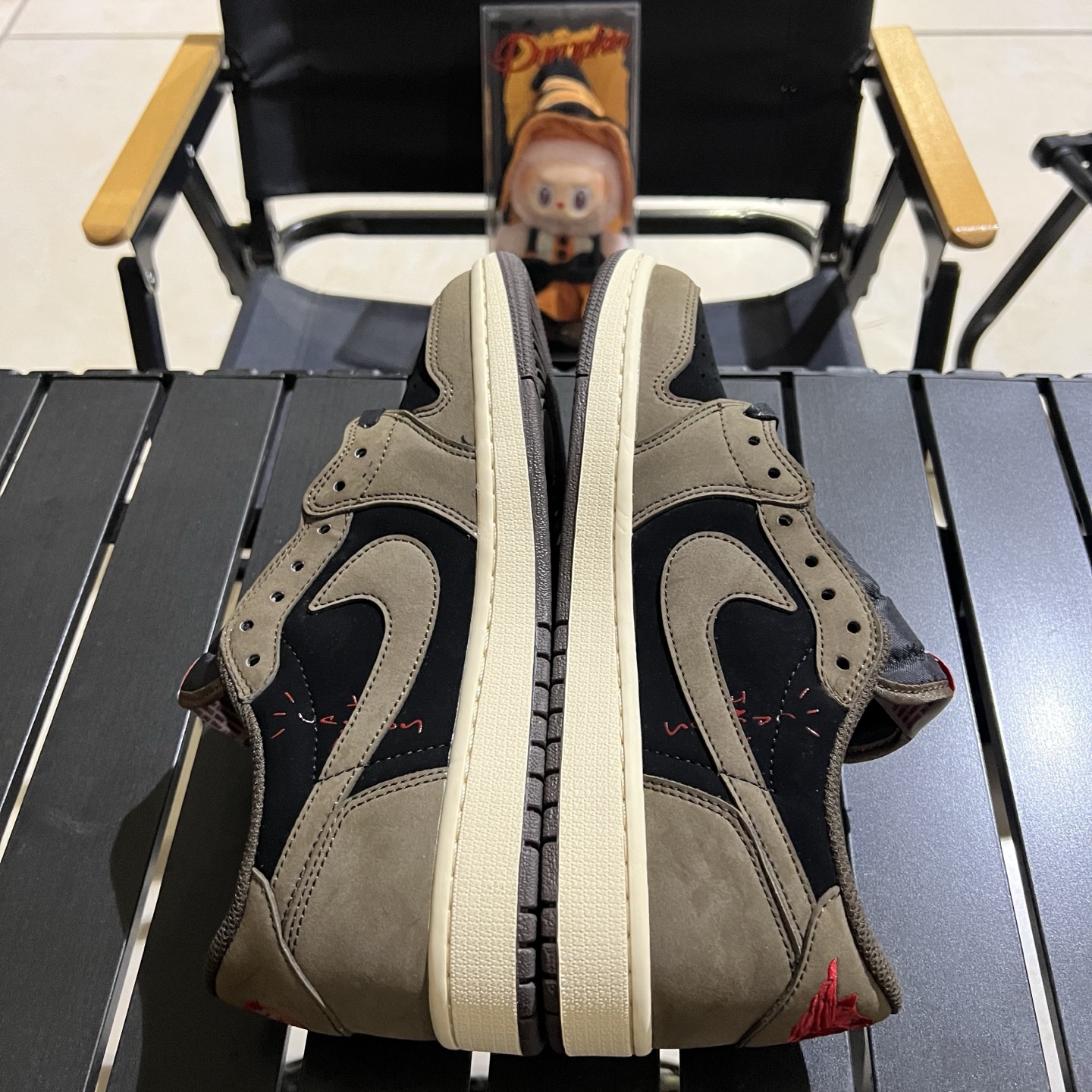 
劲爆福利 帮友清直接底价梭哈 鬼佬订单 
Travis Scott x Jordan 1 low AJ