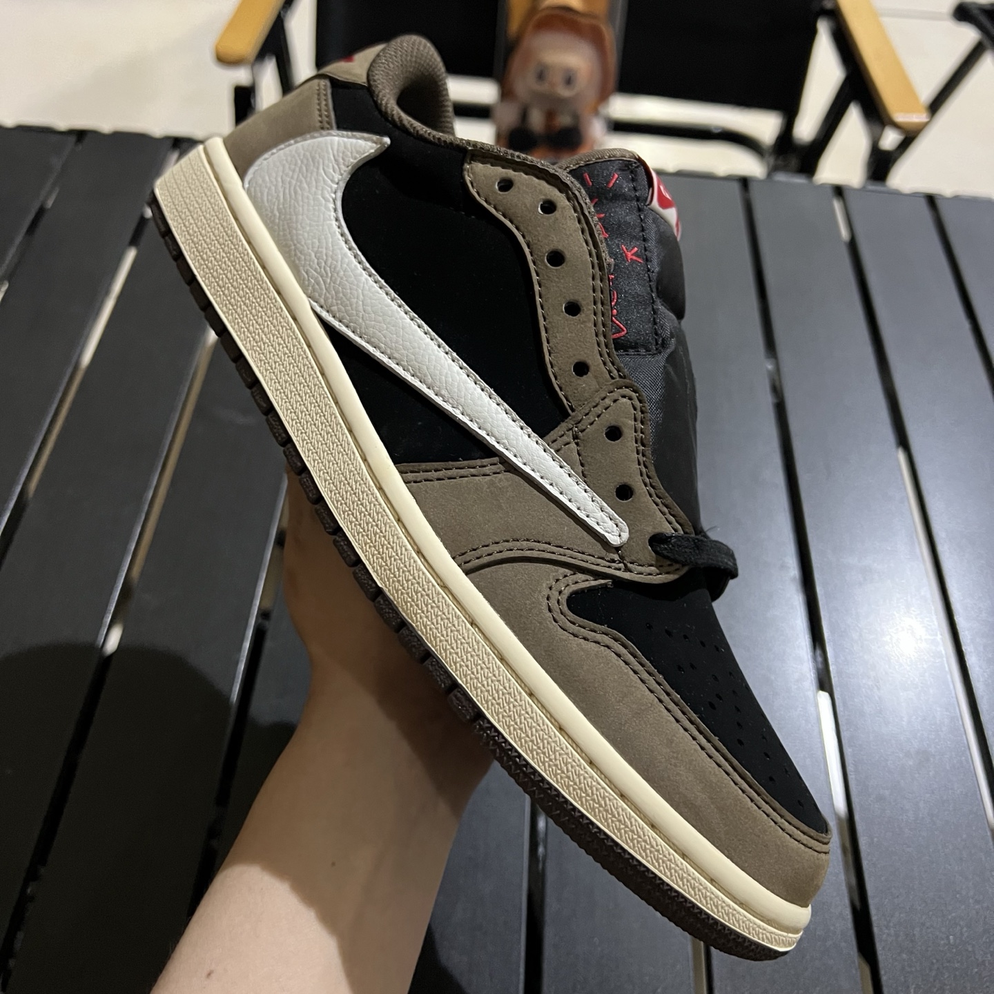 
劲爆福利 帮友清直接底价梭哈 鬼佬订单 
Travis Scott x Jordan 1 low AJ