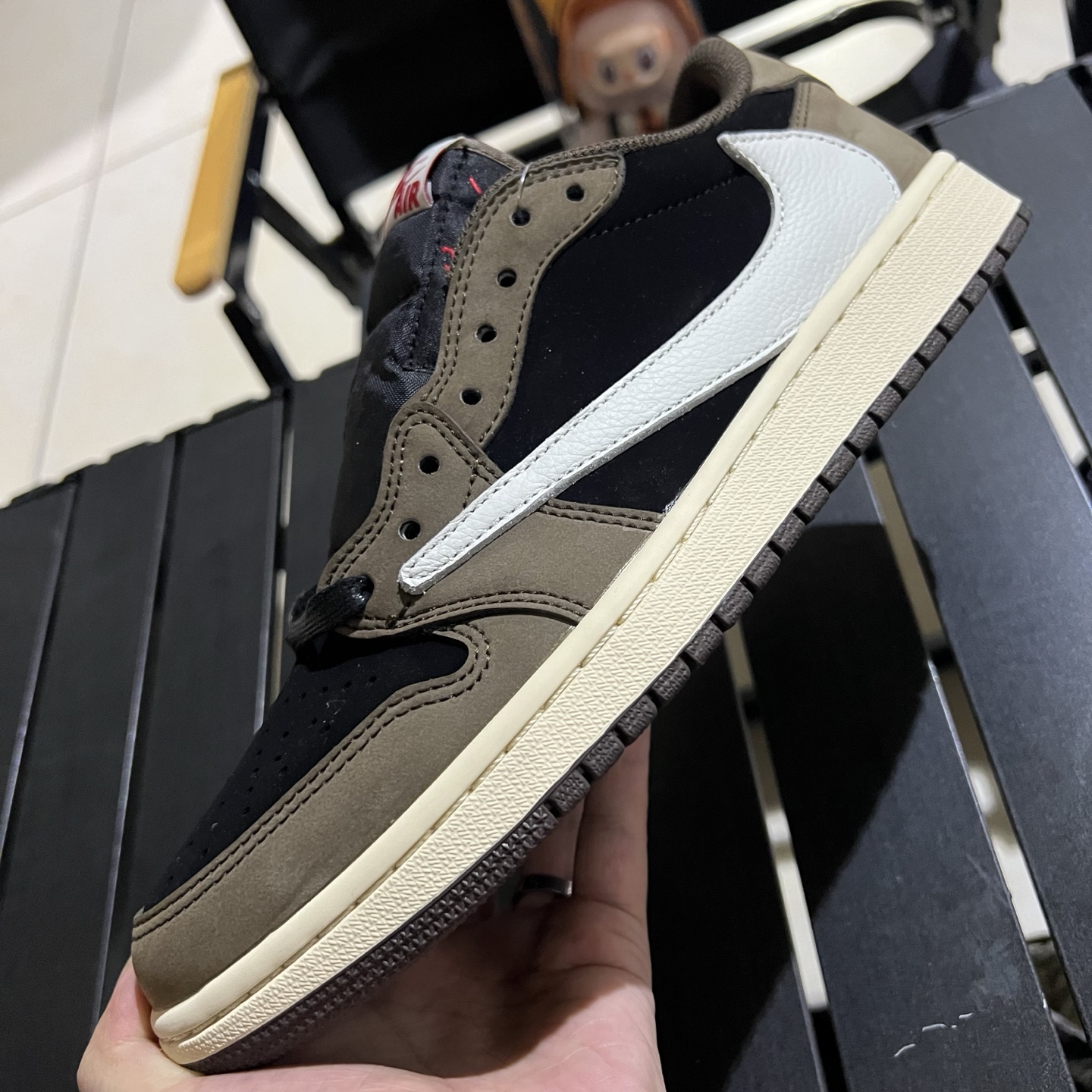 
劲爆福利 帮友清直接底价梭哈 鬼佬订单 
Travis Scott x Jordan 1 low AJ