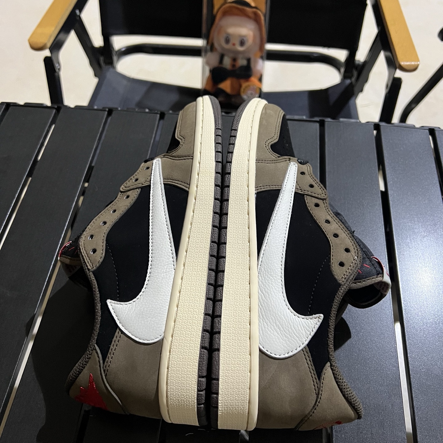 
劲爆福利 帮友清直接底价梭哈 鬼佬订单 
Travis Scott x Jordan 1 low AJ