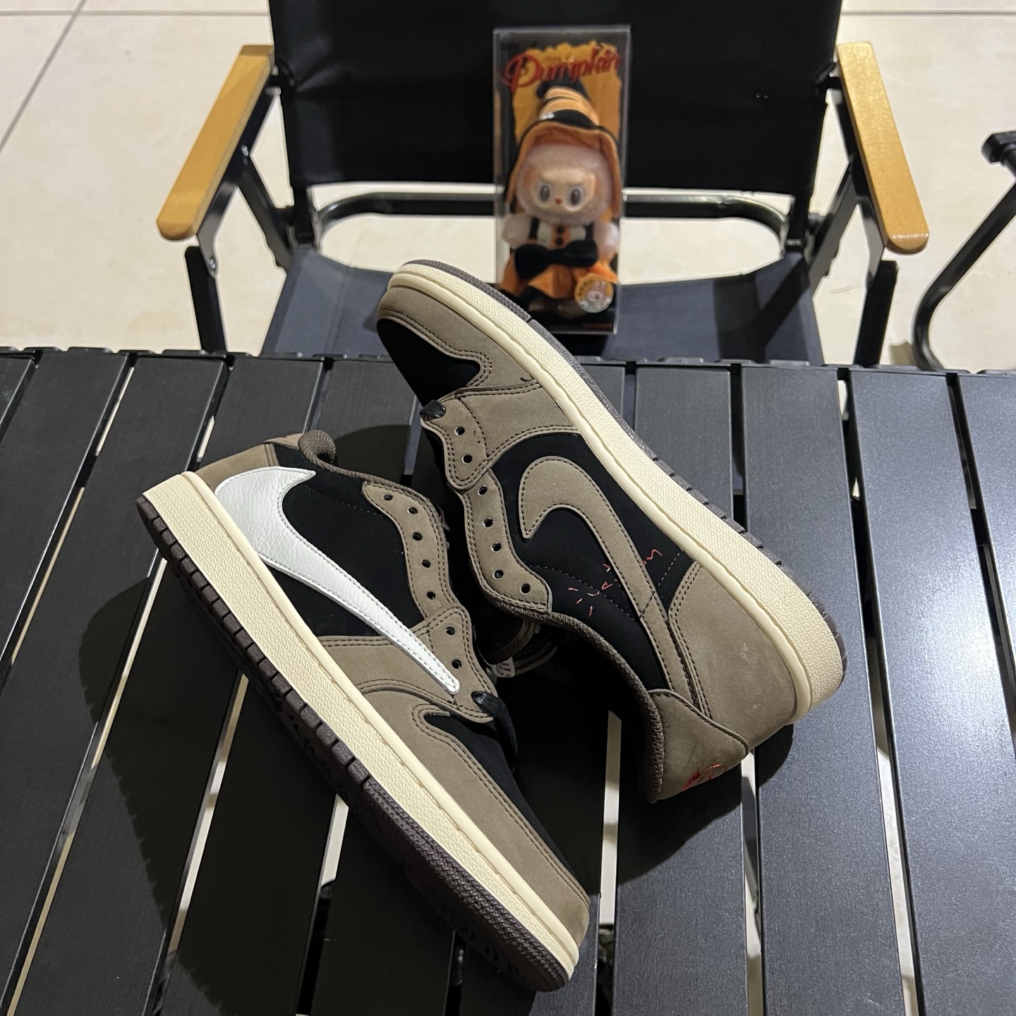 
劲爆福利 帮友清直接底价梭哈 鬼佬订单 
Travis Scott x Jordan 1 low AJ