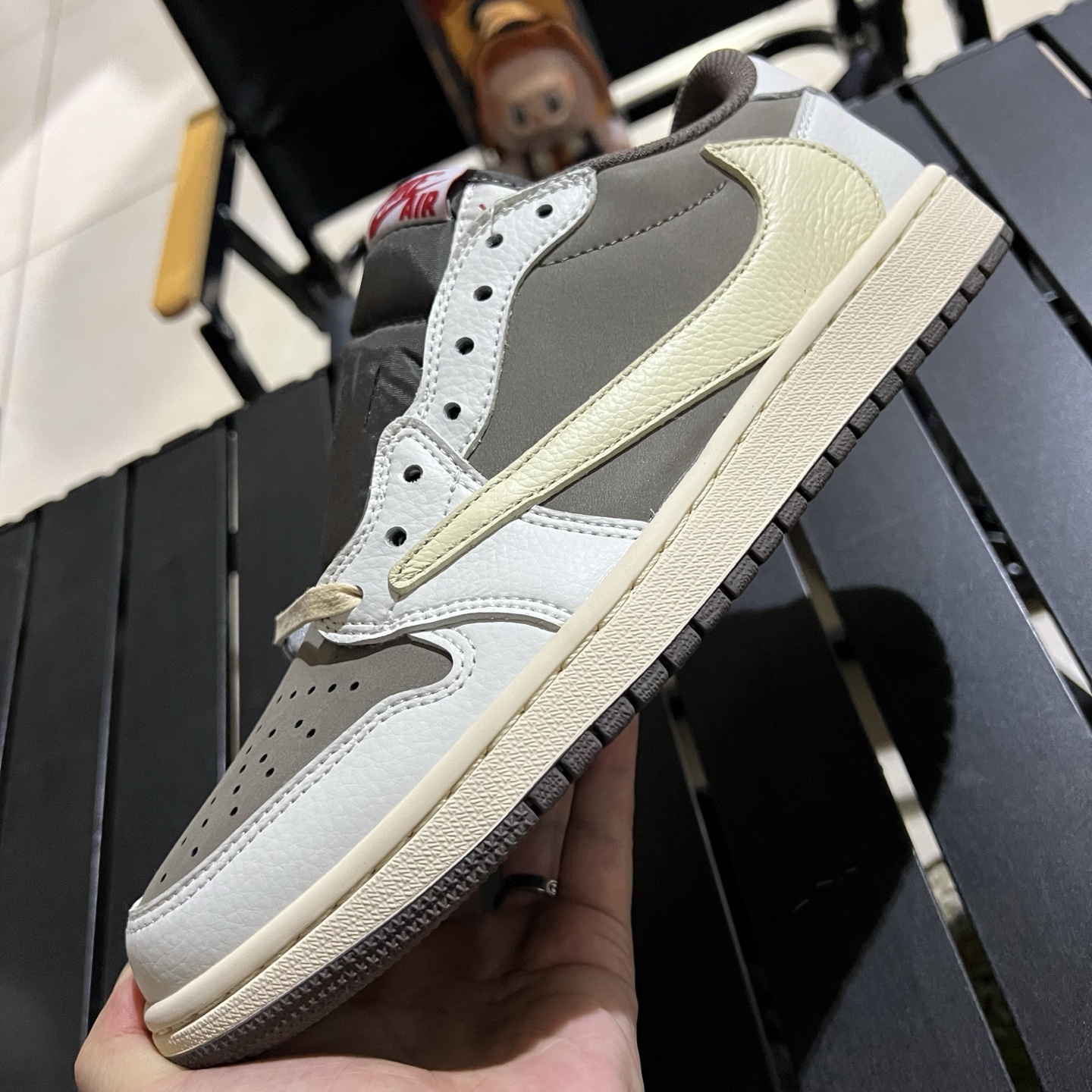  劲爆福利 帮友清直接底价梭哈 鬼佬订单
Travis Scott x Air Jordan 1 Rev
