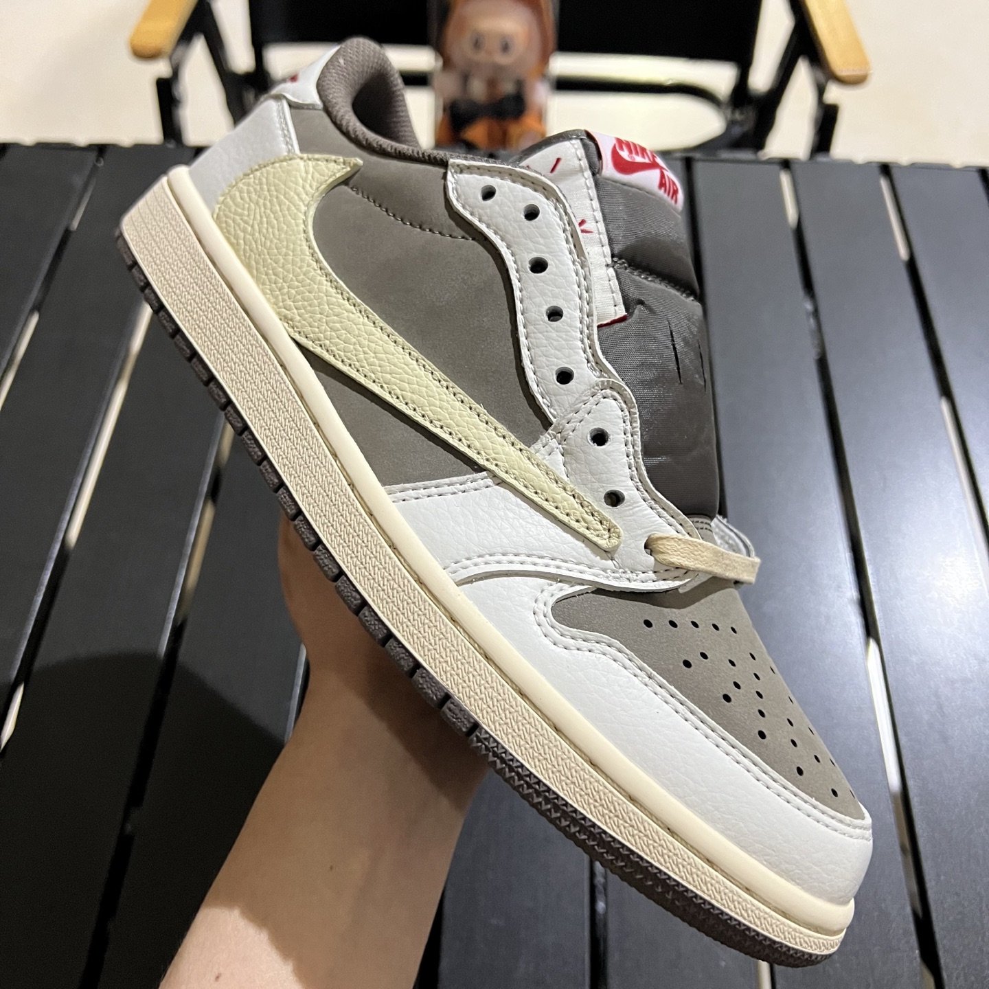  劲爆福利 帮友清直接底价梭哈 鬼佬订单
Travis Scott x Air Jordan 1 Rev