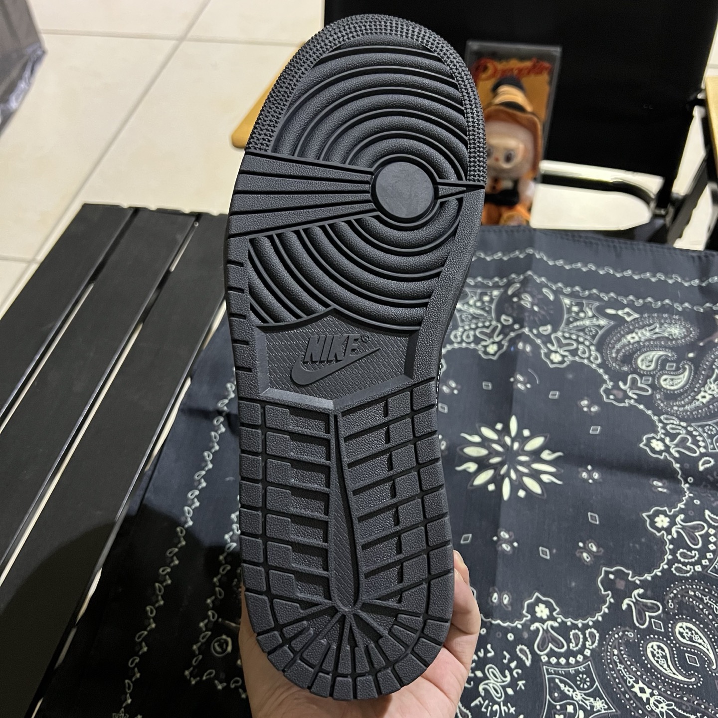  劲爆福利  帮友清直接底价梭哈 鬼佬订单 
Travis Scott x Air Jordan 1 L