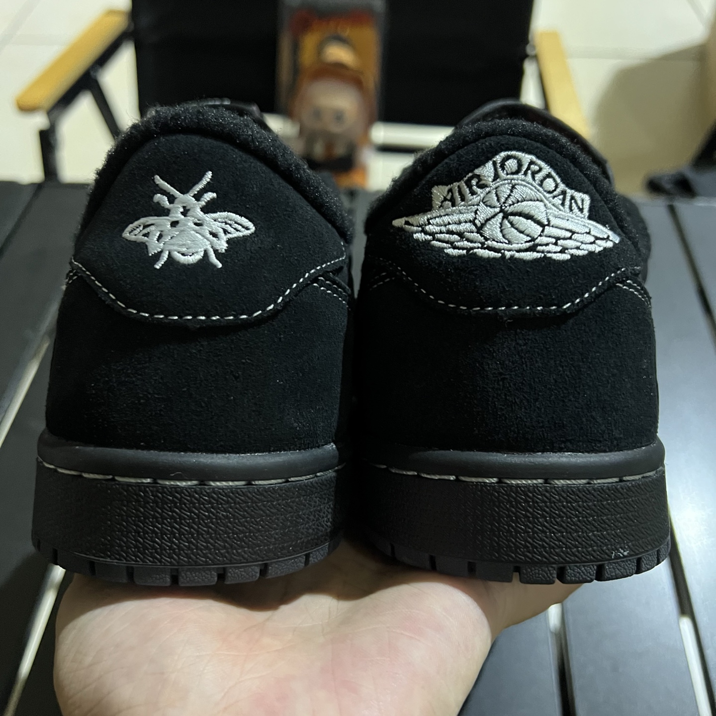  劲爆福利  帮友清直接底价梭哈 鬼佬订单 
Travis Scott x Air Jordan 1 L