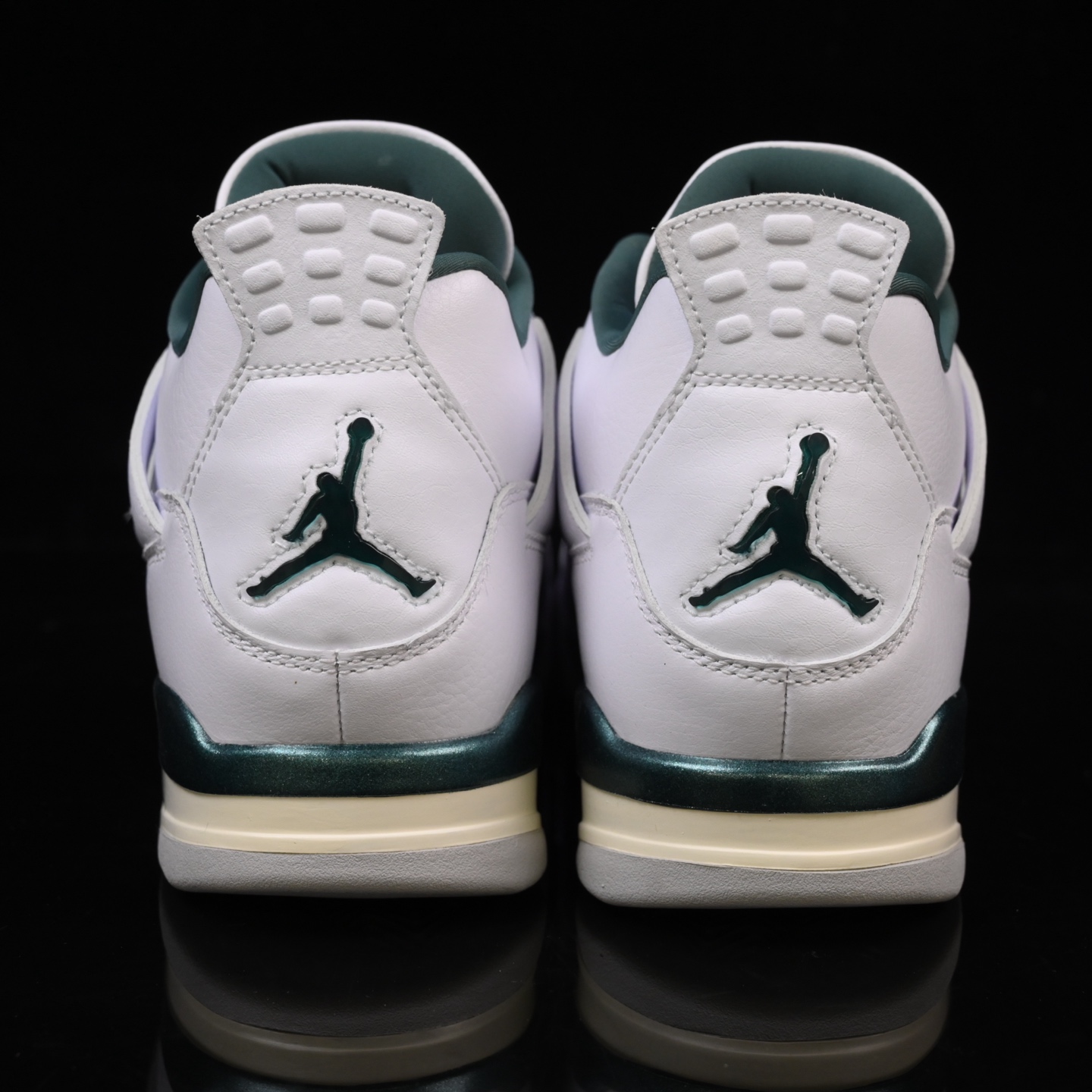 Y3 顶级福利🔻特价 Air Jordan 4 金属绿配色实拍图🔻工厂回馈客户 一些不补配色全部清仓甩卖