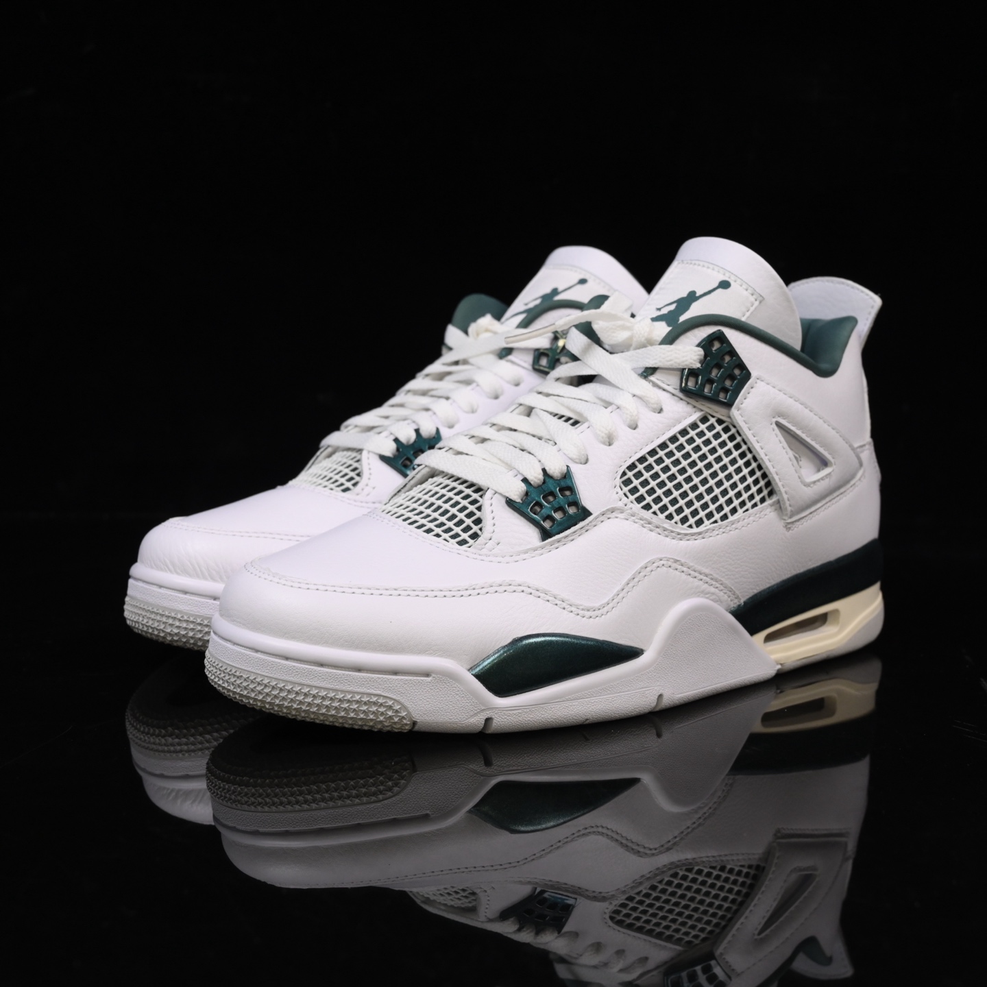 Y3 顶级福利🔻特价 Air Jordan 4 金属绿配色实拍图🔻工厂回馈客户 一些不补配色全部清仓甩卖