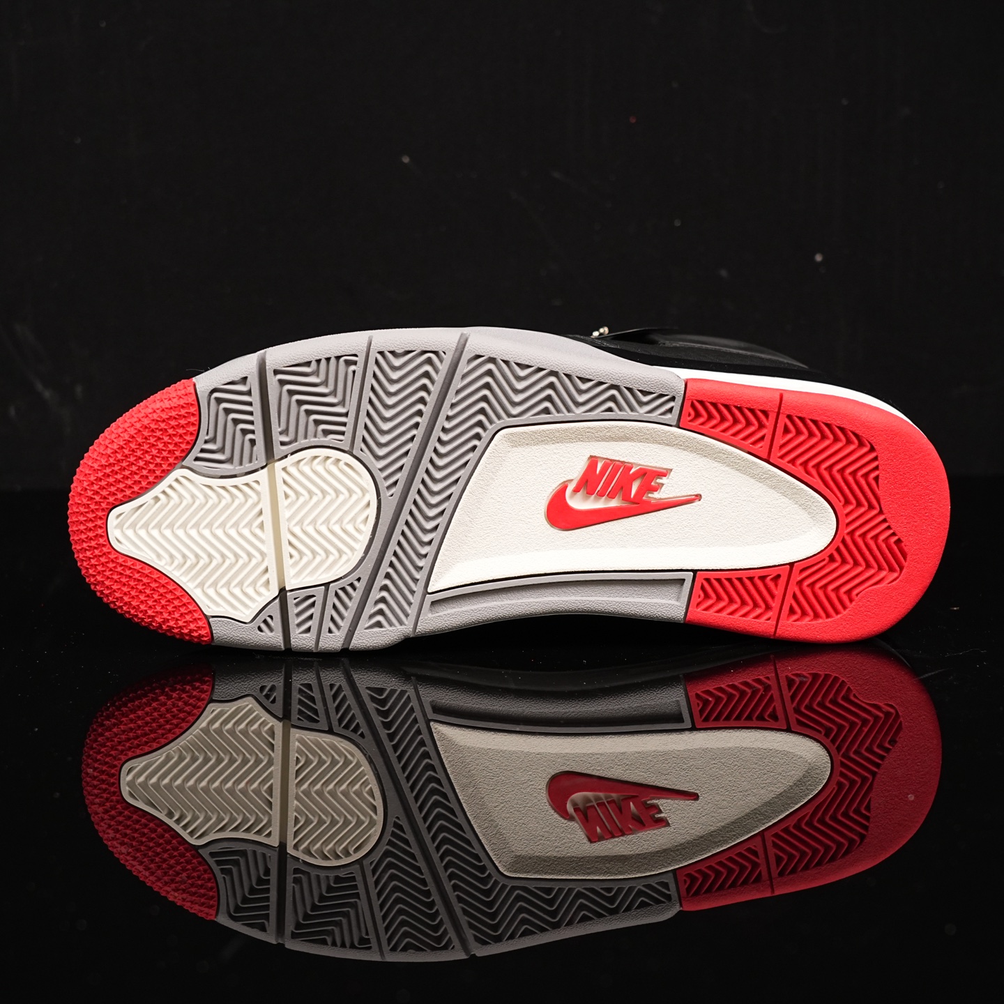 Y3 顶级福利🔻特价 Air Jordan 4 黑红皮面配色实拍图🔻工厂回馈客户 一些不补配色全部清仓甩