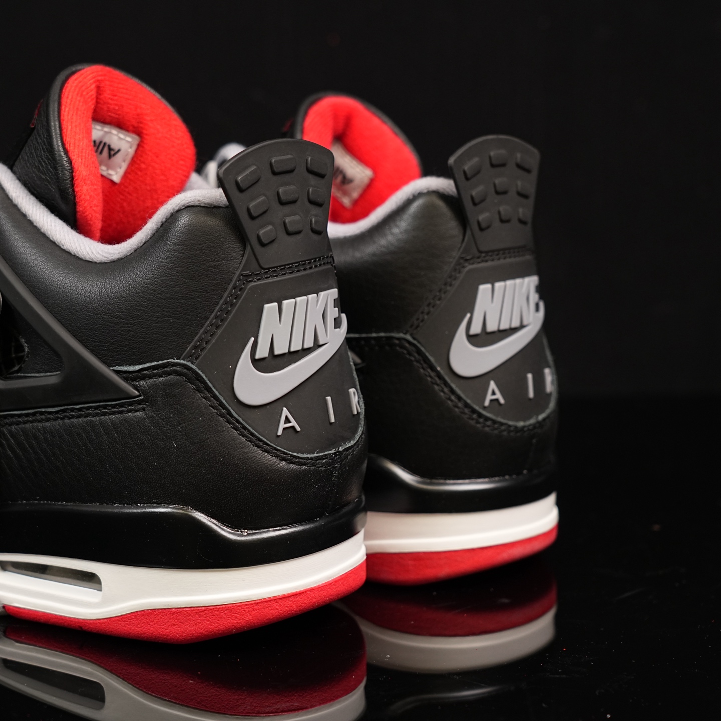 Y3 顶级福利🔻特价 Air Jordan 4 黑红皮面配色实拍图🔻工厂回馈客户 一些不补配色全部清仓甩