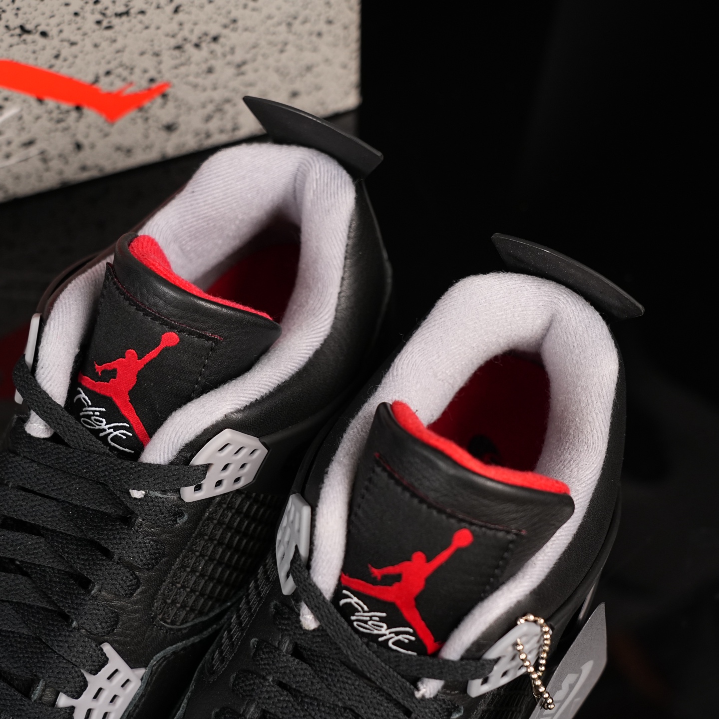 Y3 顶级福利🔻特价 Air Jordan 4 黑红皮面配色实拍图🔻工厂回馈客户 一些不补配色全部清仓甩