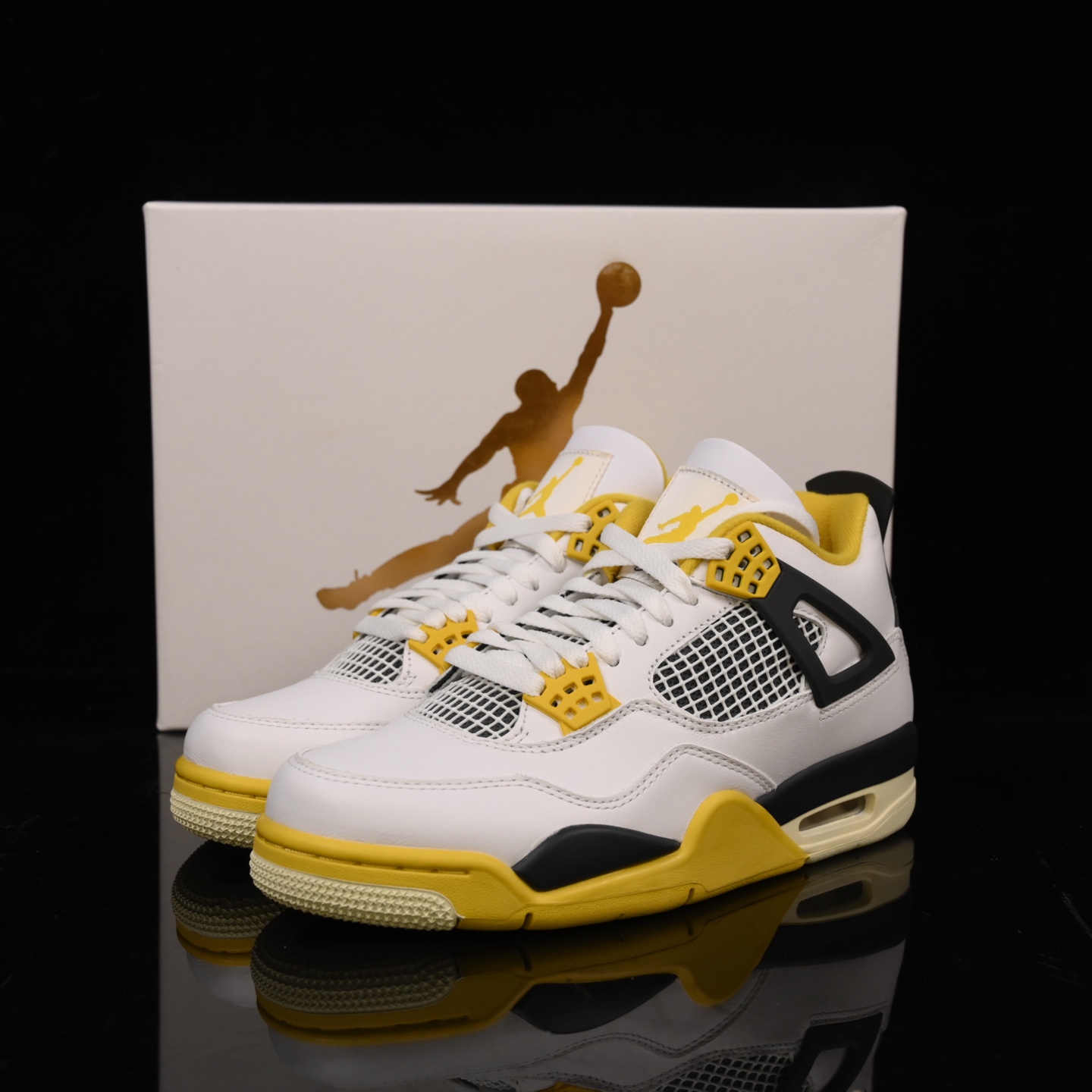 Y3 顶级福利🔻特价 Air Jordan 4 黑黄配色实拍图🔻工厂回馈客户 一些不补配色全部清仓甩卖 