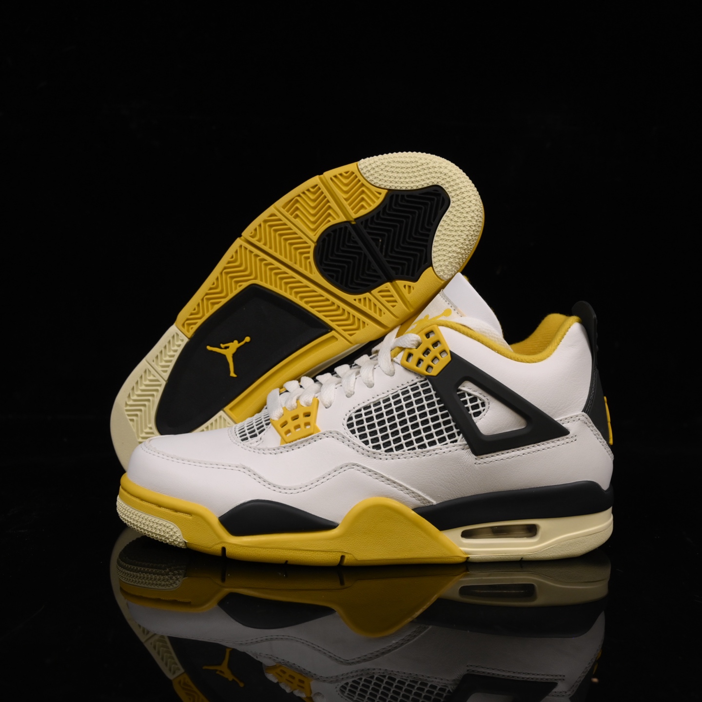 Y3 顶级福利🔻特价 Air Jordan 4 黑黄配色实拍图🔻工厂回馈客户 一些不补配色全部清仓甩卖 
