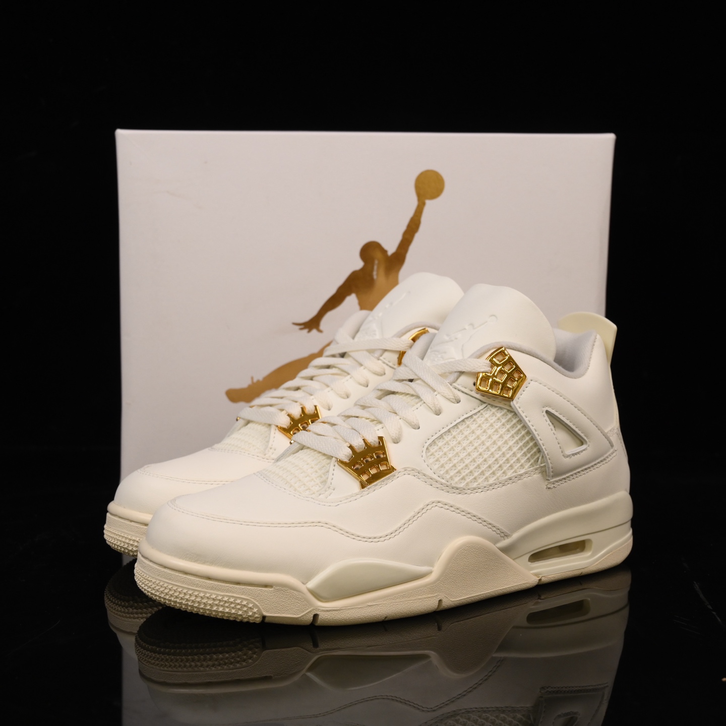 Y3 顶级福利🔻特价 Air Jordan 4 金扣配色实拍图🔻工厂回馈客户 一些不补配色全部清仓甩卖 