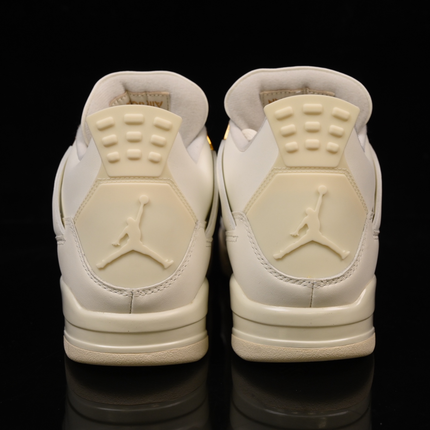 Y3 顶级福利🔻特价 Air Jordan 4 金扣配色实拍图🔻工厂回馈客户 一些不补配色全部清仓甩卖 