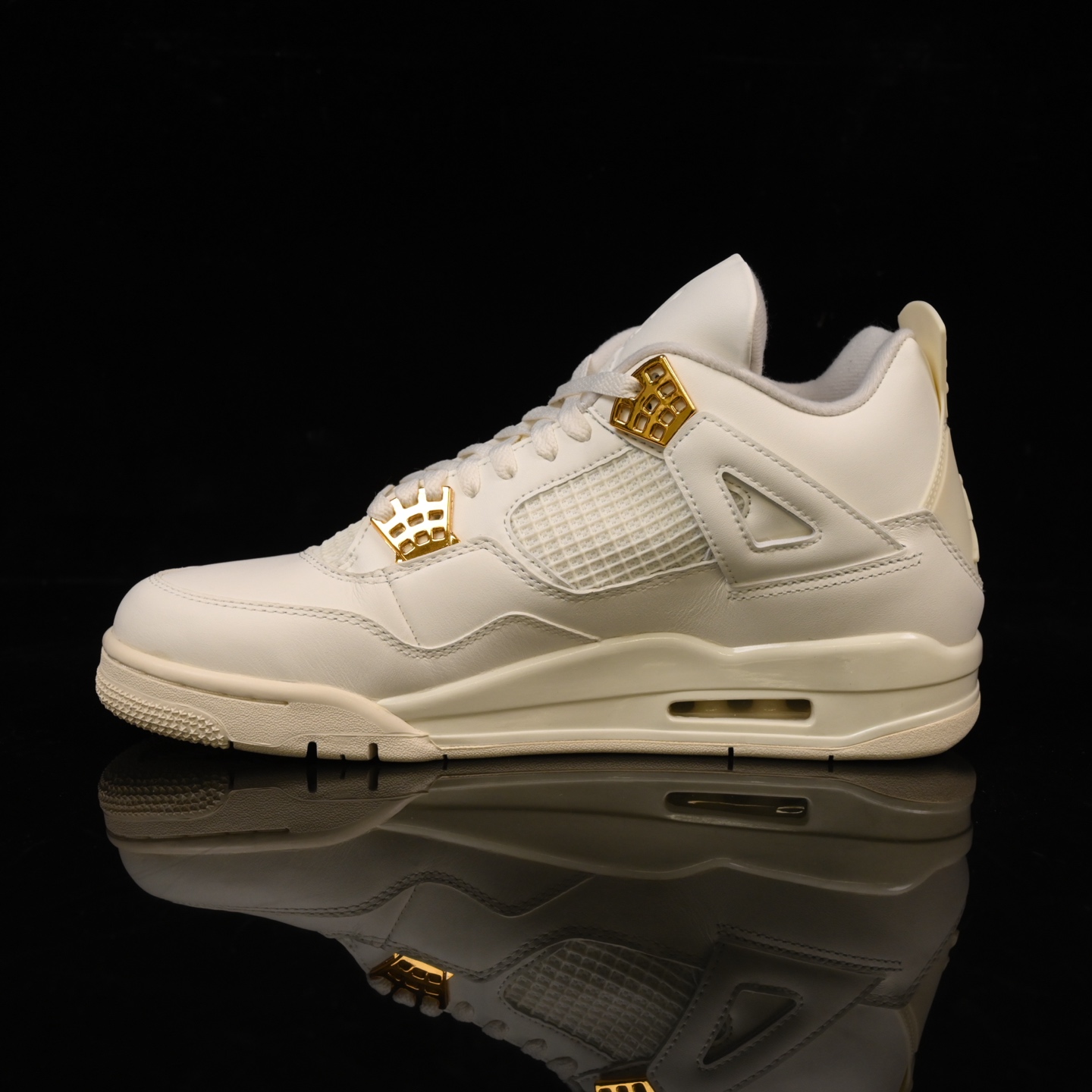 Y3 顶级福利🔻特价 Air Jordan 4 金扣配色实拍图🔻工厂回馈客户 一些不补配色全部清仓甩卖 