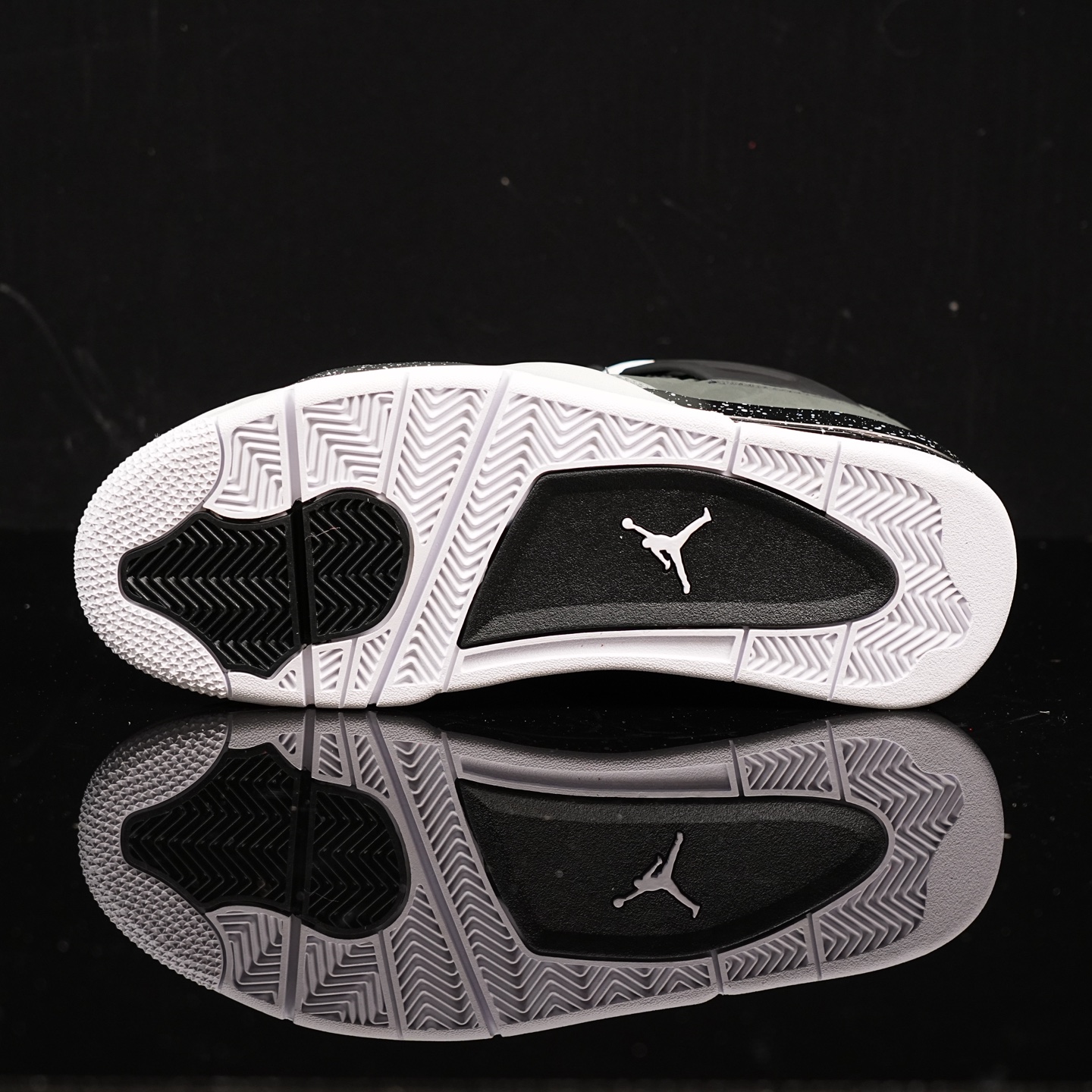 Y3 顶级福利🔻特价 Air Jordan 4 恐惧2.0配色实拍图🔻工厂回馈客户 一些不补配色全部清仓