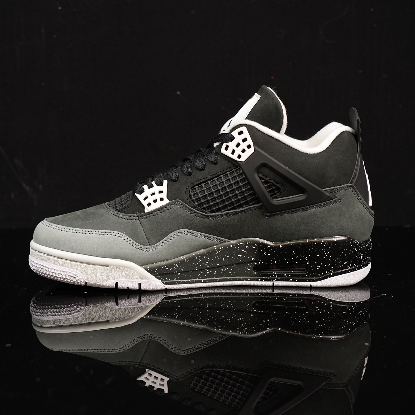Y3 顶级福利🔻特价 Air Jordan 4 恐惧2.0配色实拍图🔻工厂回馈客户 一些不补配色全部清仓