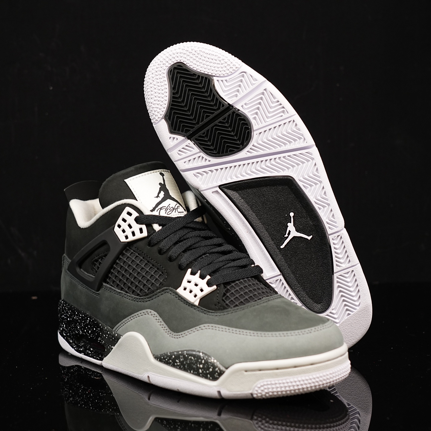 Y3 顶级福利🔻特价 Air Jordan 4 恐惧2.0配色实拍图🔻工厂回馈客户 一些不补配色全部清仓