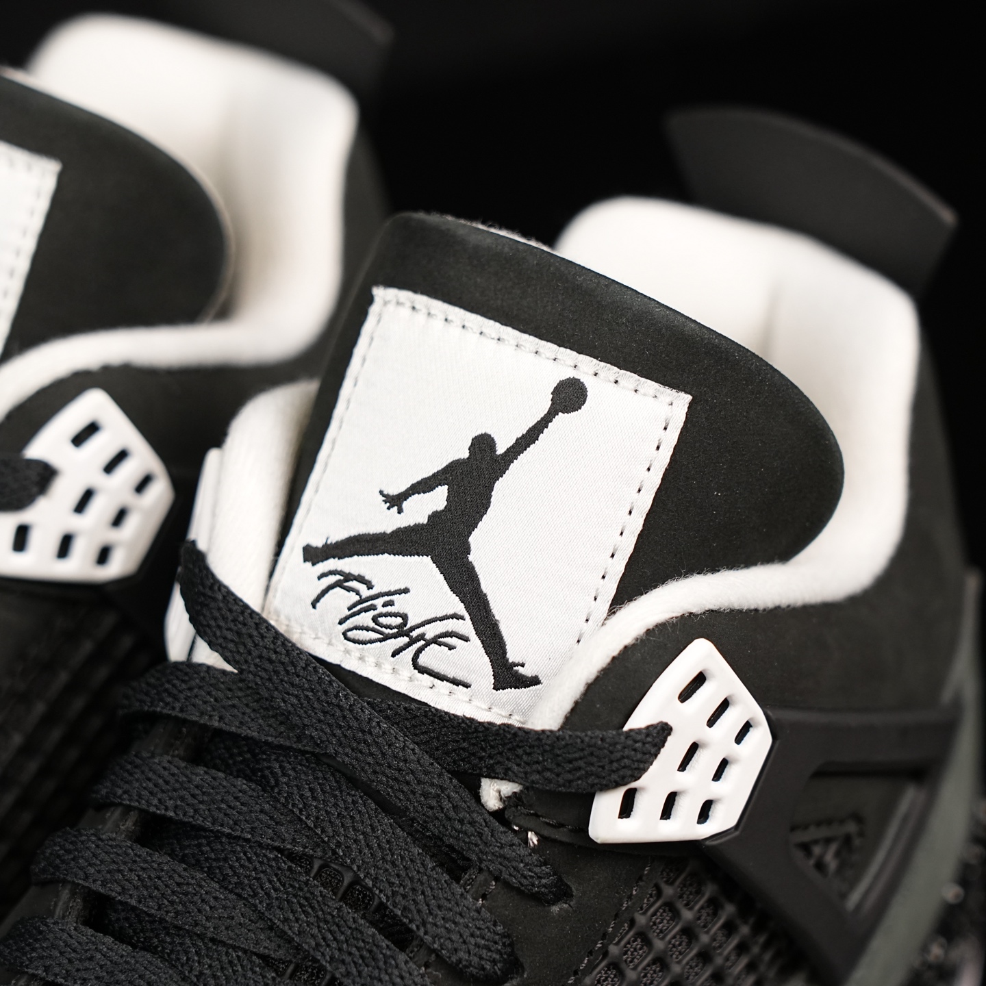 Y3 顶级福利🔻特价 Air Jordan 4 恐惧2.0配色实拍图🔻工厂回馈客户 一些不补配色全部清仓