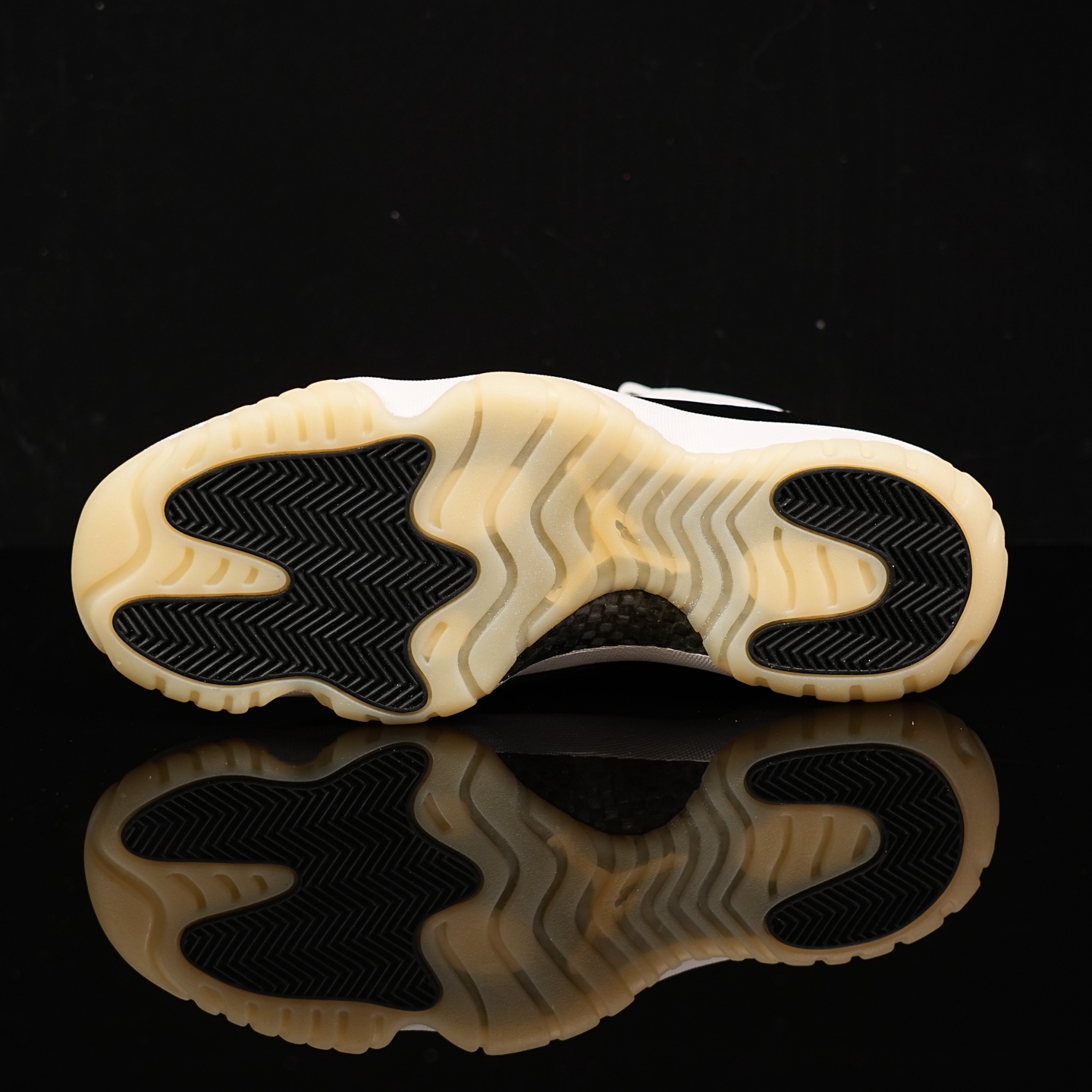 Y3 顶级福利🔻特价 Air Jordan 11 金康扣（黄底）配色实拍图🔻工厂回馈客户 一些不补配色全