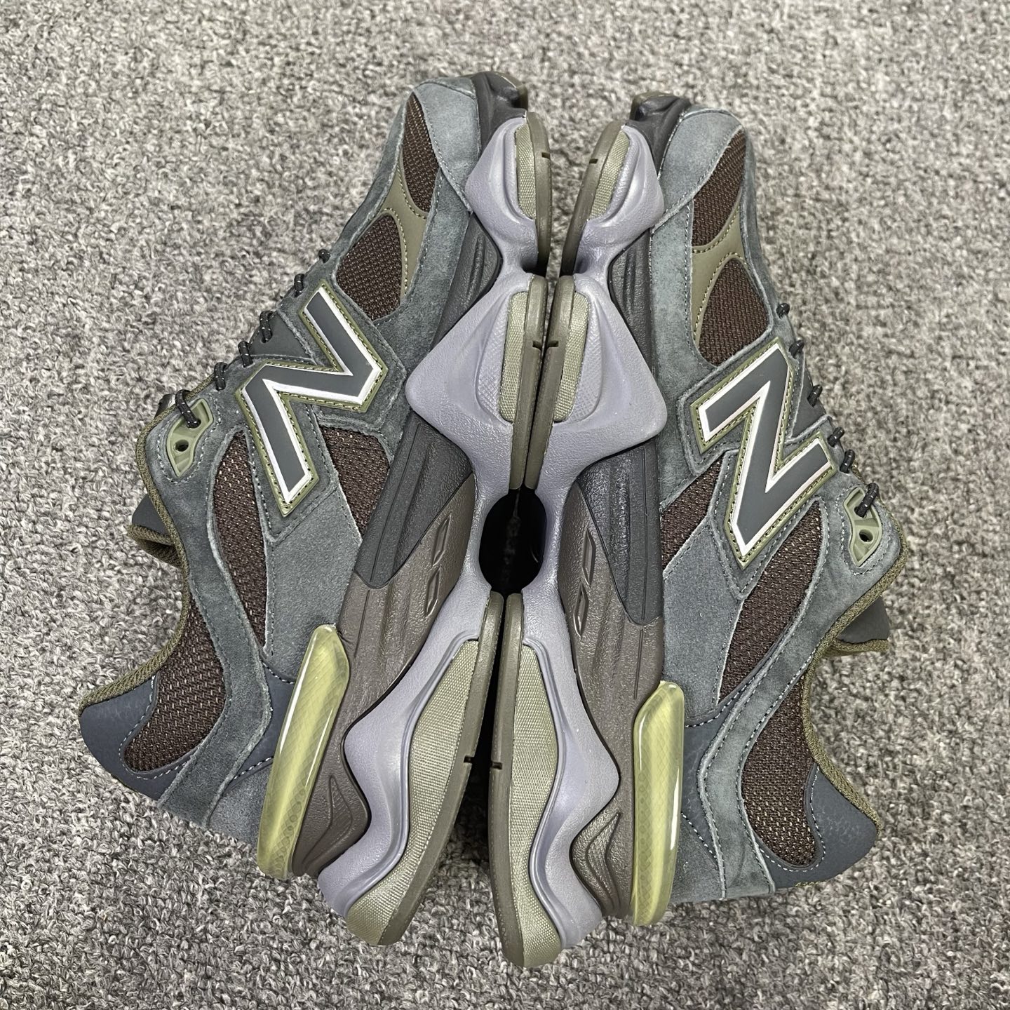 AY版本🔻福利🔥 纯原 New Balance NB9060系列 新百伦绒面革网布经典百搭防滑耐磨透气低