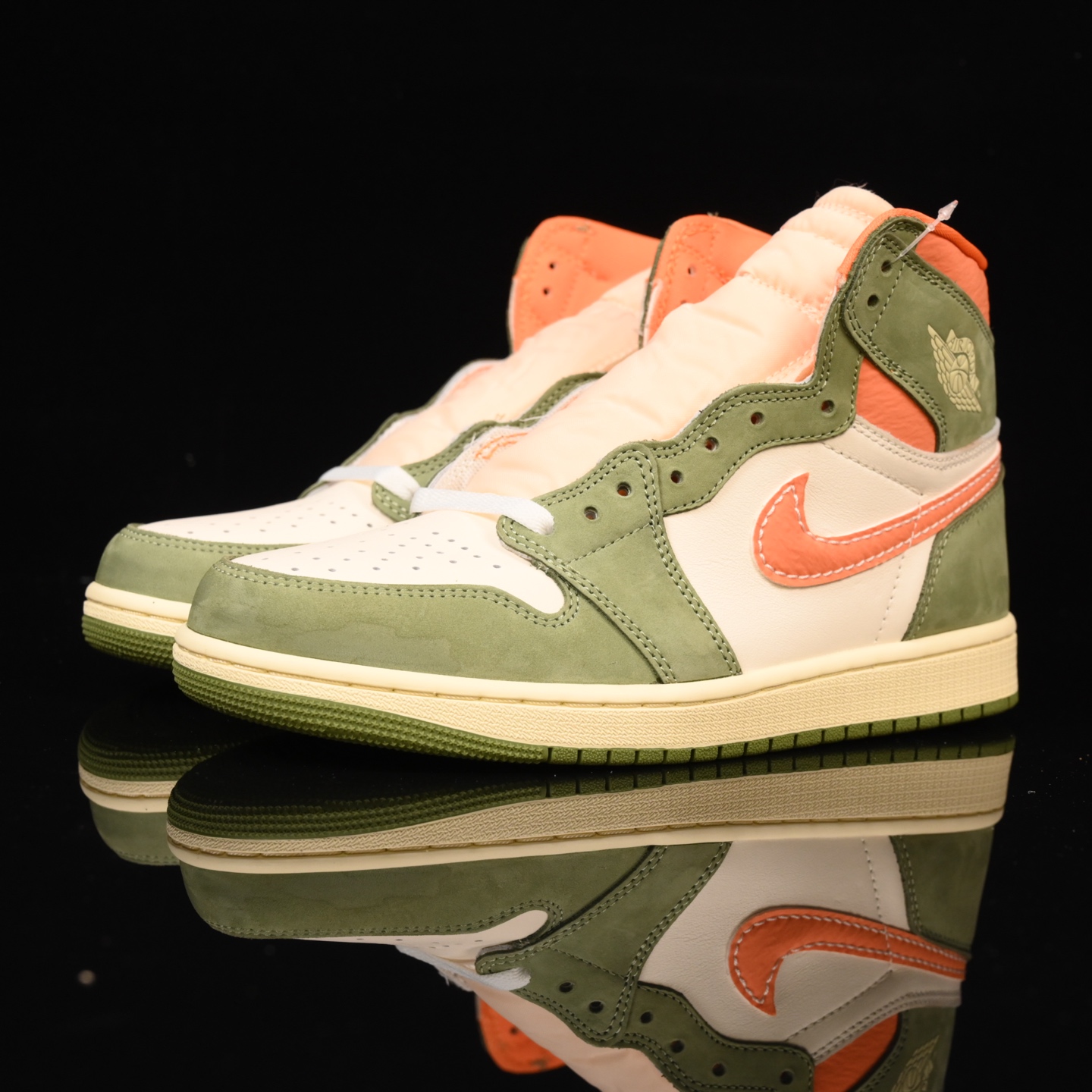 📢版本福利🔻特价 再一次大降价 最后倔强 Air Jordan 1 白橙绿🔻实拍图 很多市场仅有的款式卖