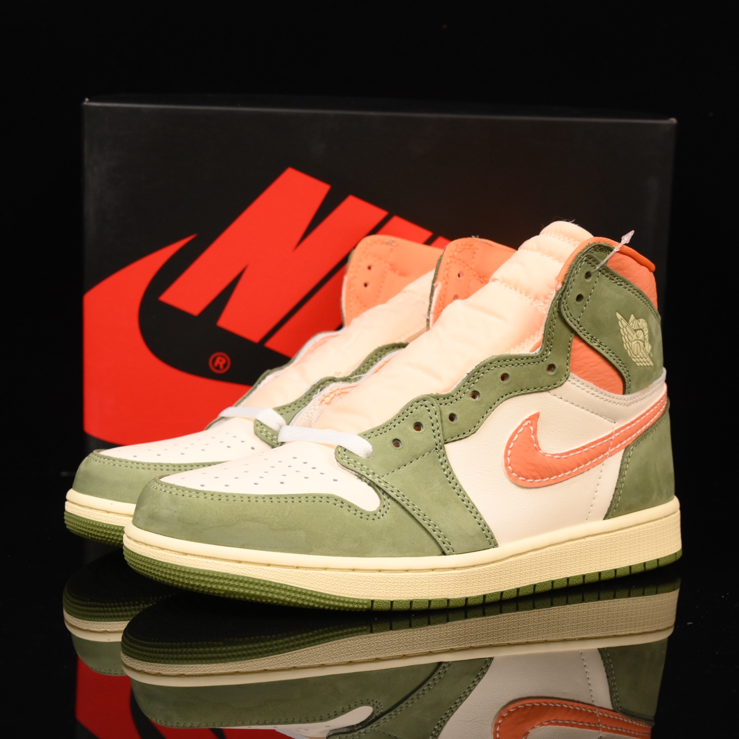 📢版本福利🔻特价 再一次大降价 最后倔强 Air Jordan 1 白橙绿🔻实拍图 很多市场仅有的款式卖